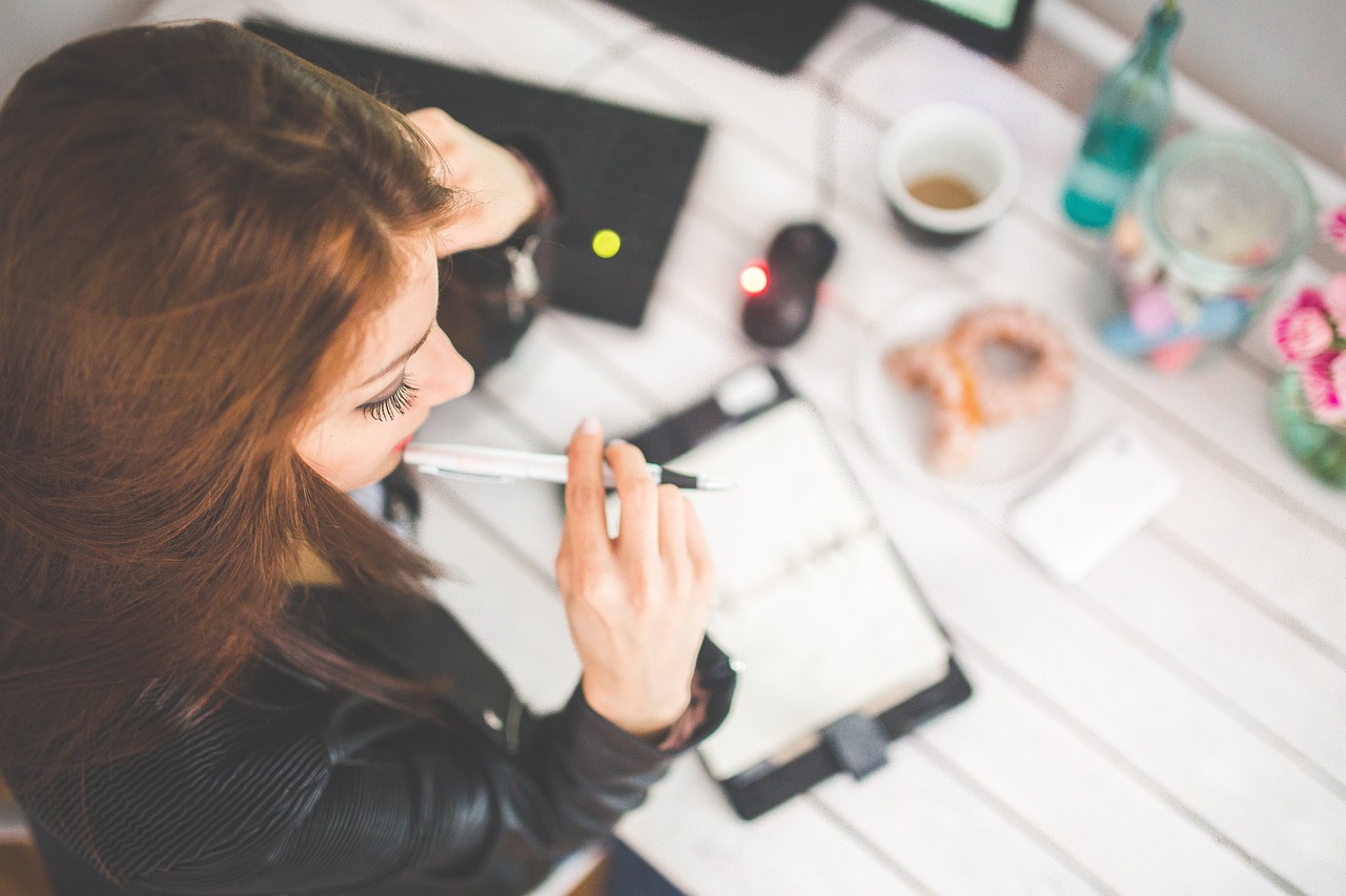 Interview Wissenschaft zu Homeoffice, Karenztag und Produktivität