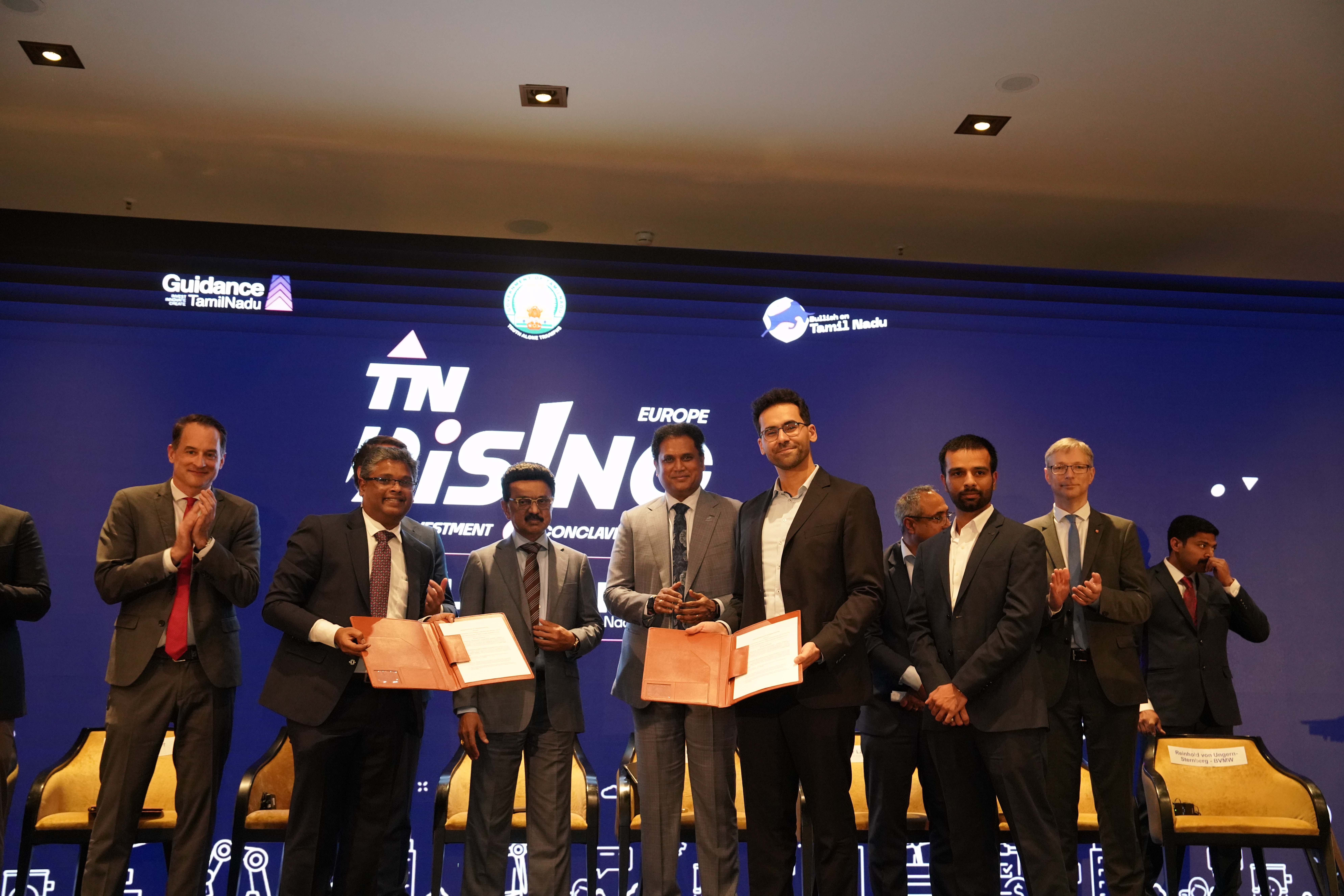 Kooperation bei smarten Textilien, KI-gestützter Fertigung und Robotik