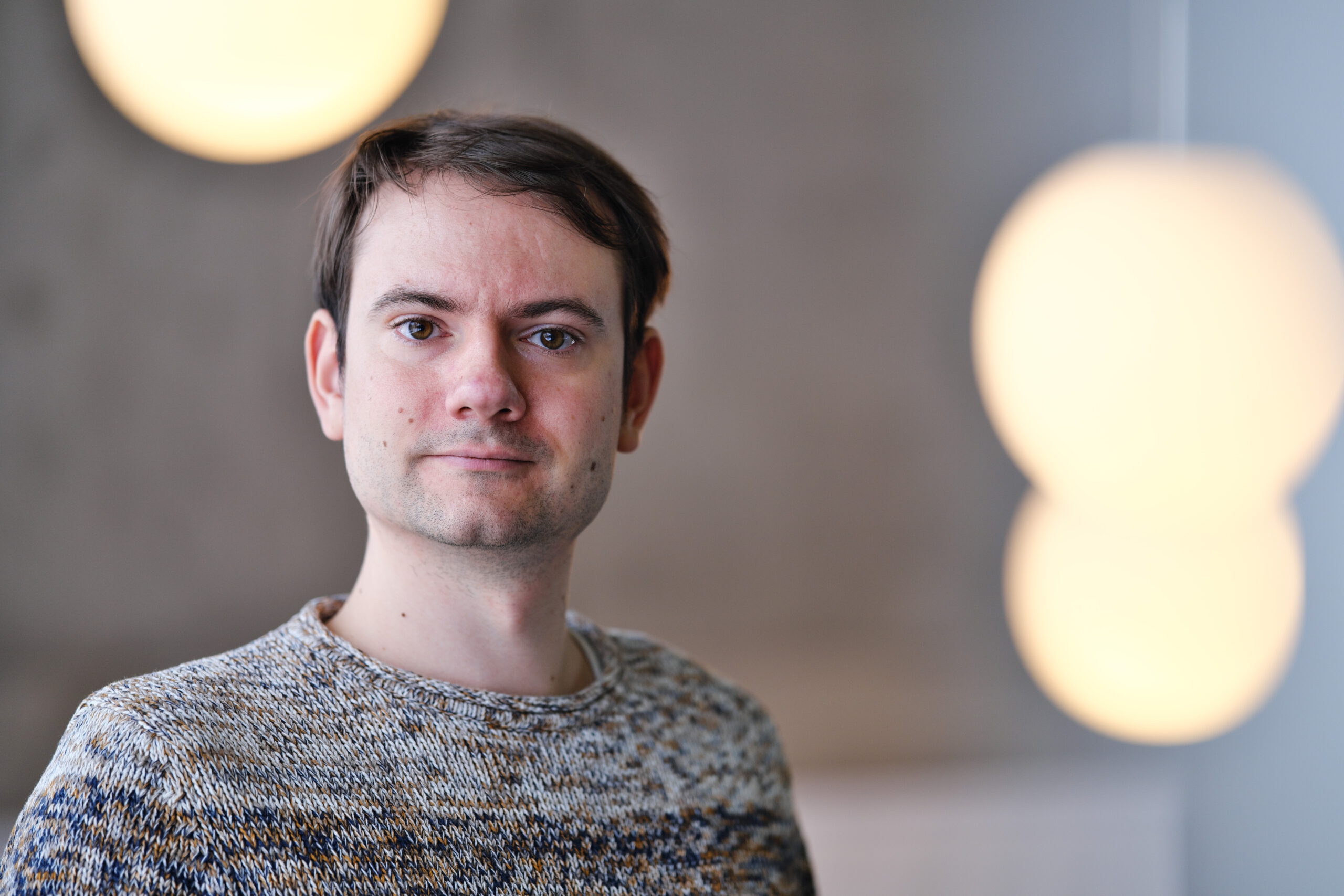 Sprache ist komplexer als eigentlich nötig wäre, und das hat gute Gründe