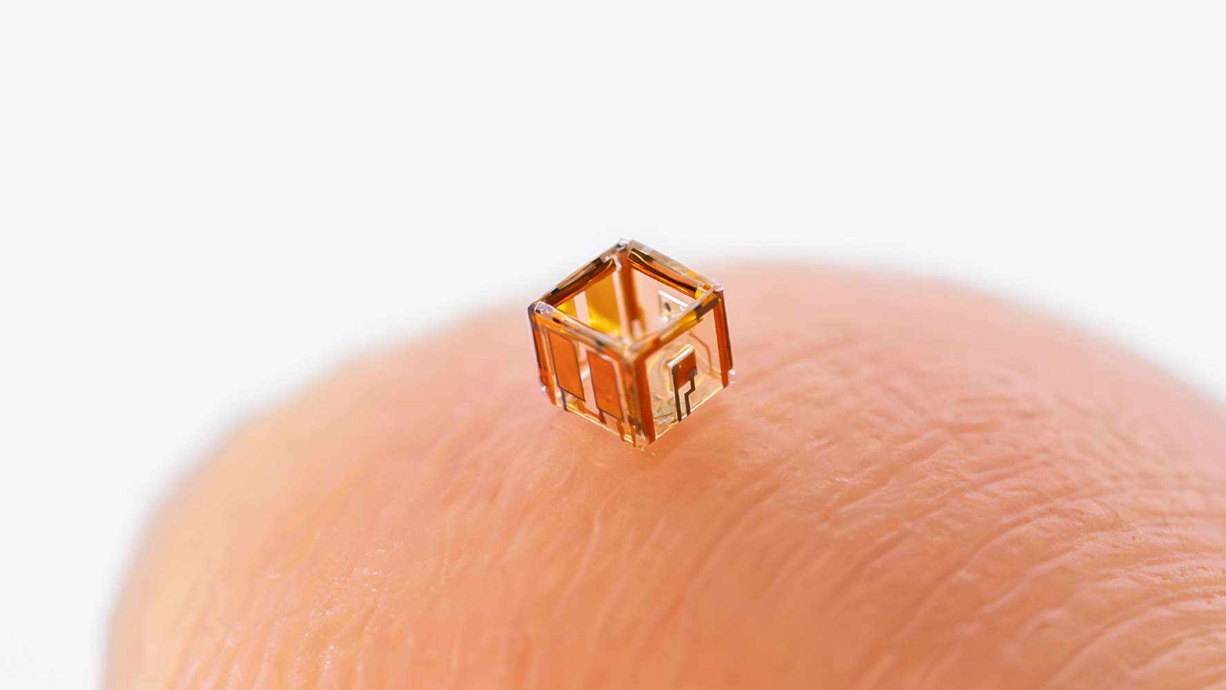 Neuentwicklung Modulare Mikroroboter, die kommunizieren und kooperieren können