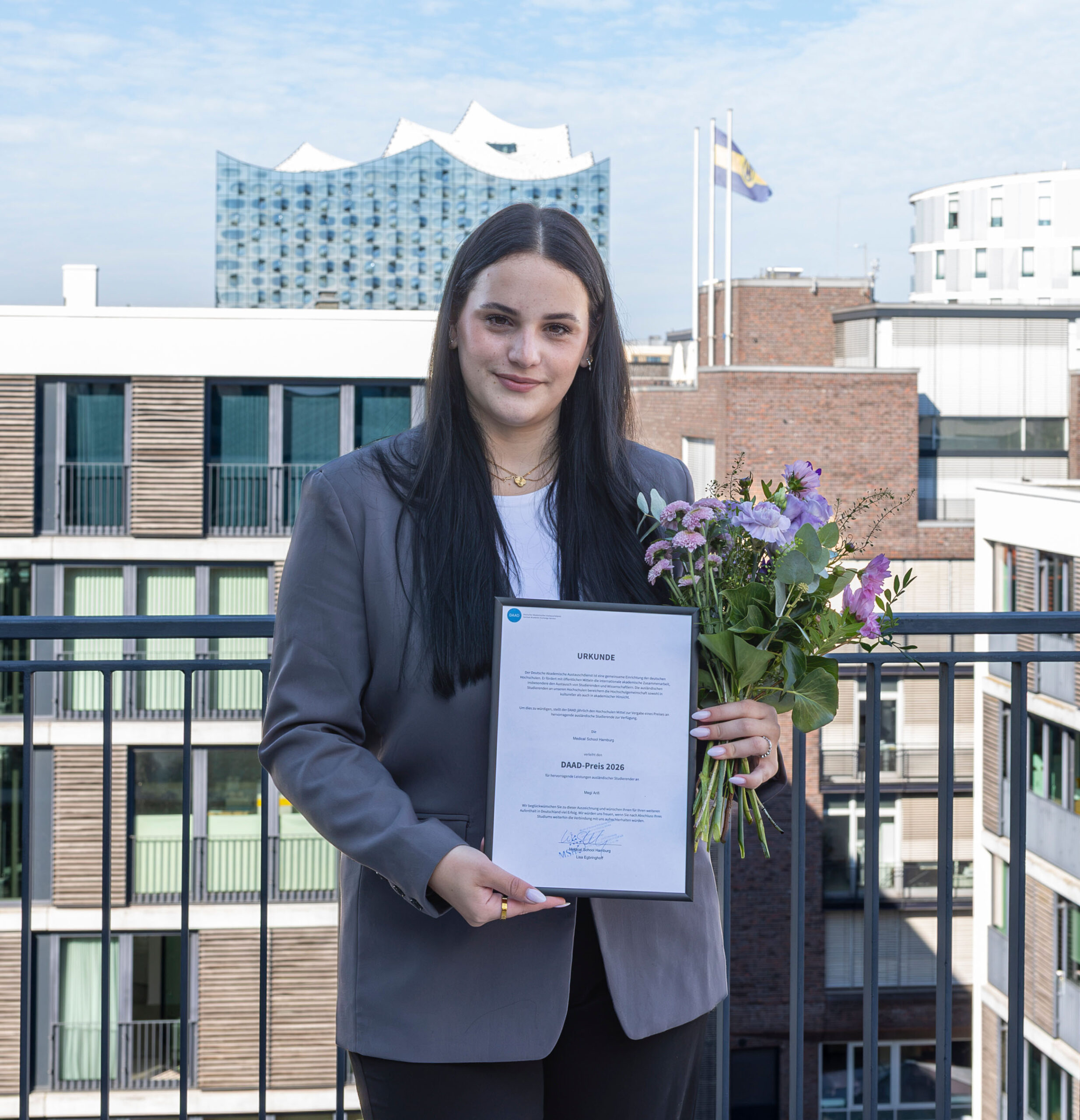 Bild zeigt, DAAD-Preisträgerin 2026: Megi Arifi. Quelle: Anna Dill. Copyright: MSH, Anna Dill